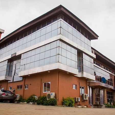 Glasshouse Hotel And Suites Egba Esterno foto