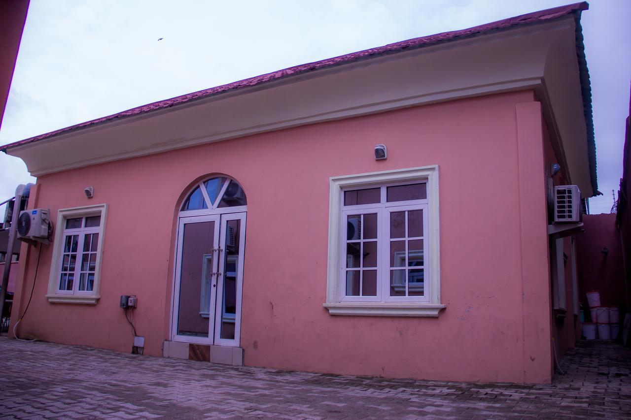 Glasshouse Hotel And Suites Egba Esterno foto