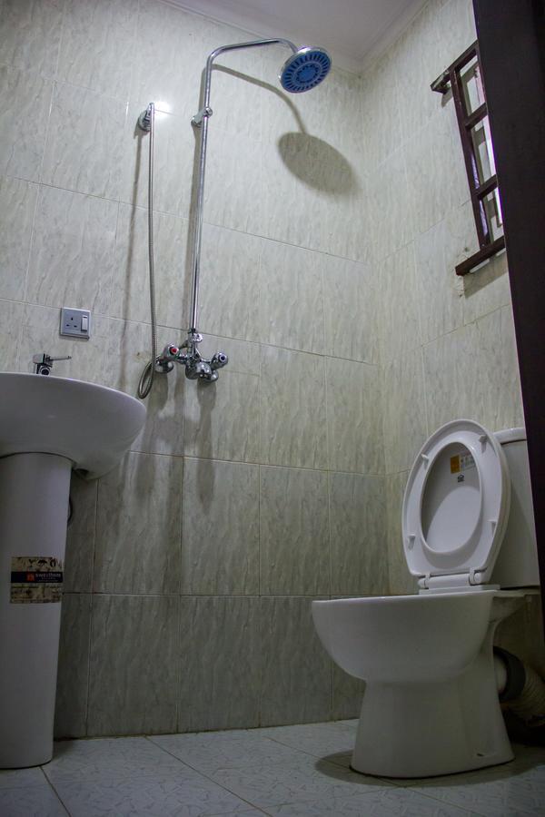 Glasshouse Hotel And Suites Egba Esterno foto